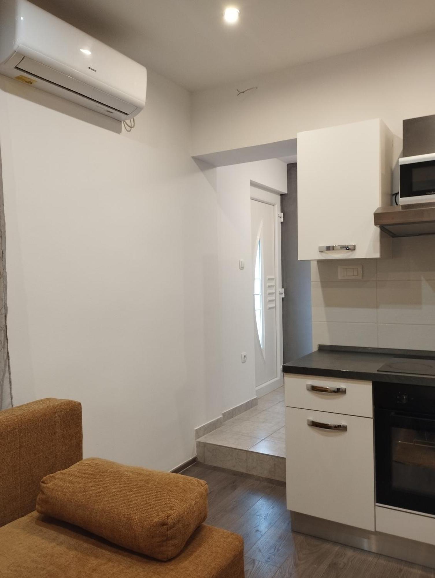 Appartamento Apartman Adriatic 2 Kaštela Esterno foto