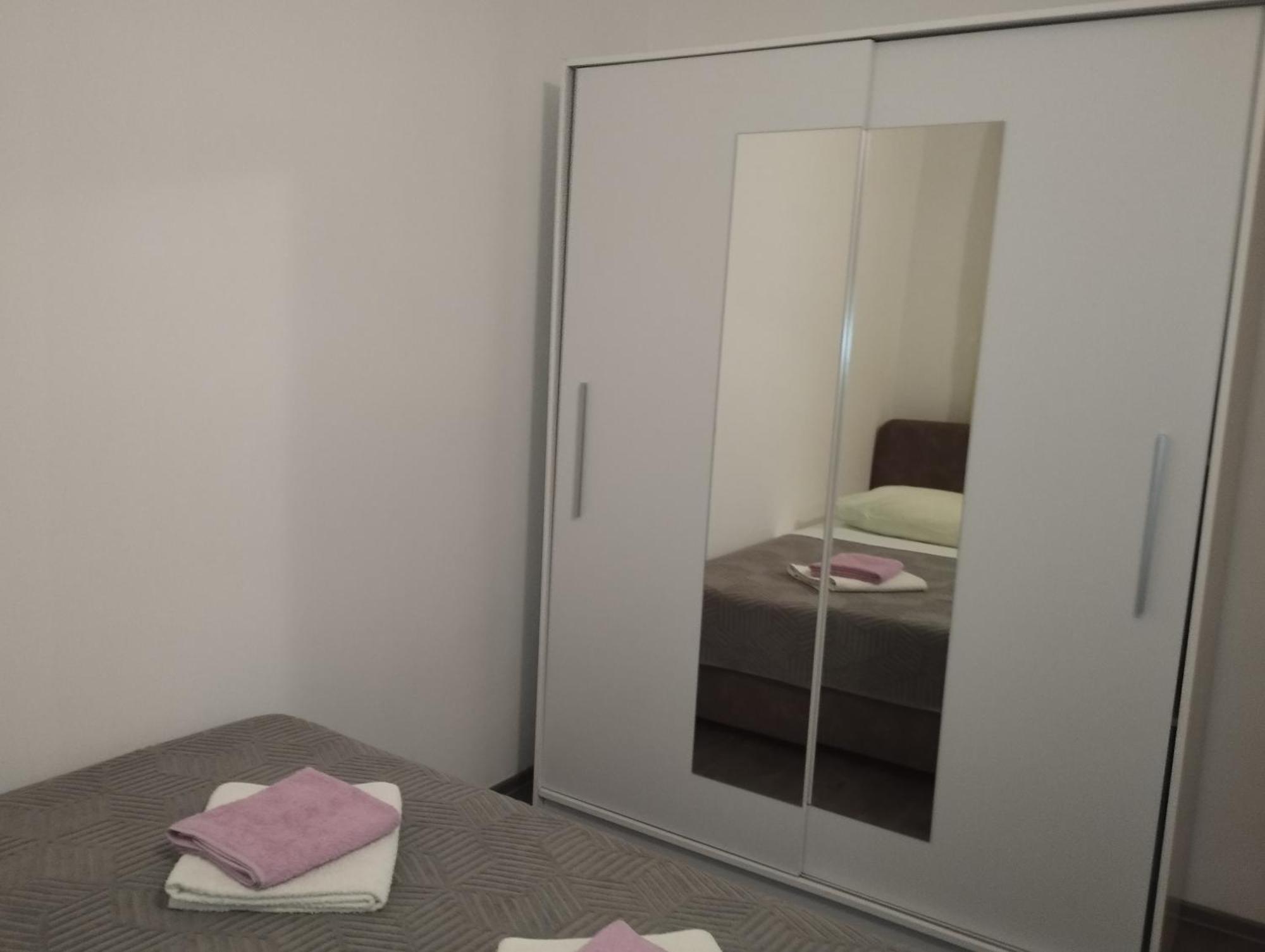 Appartamento Apartman Adriatic 2 Kaštela Esterno foto