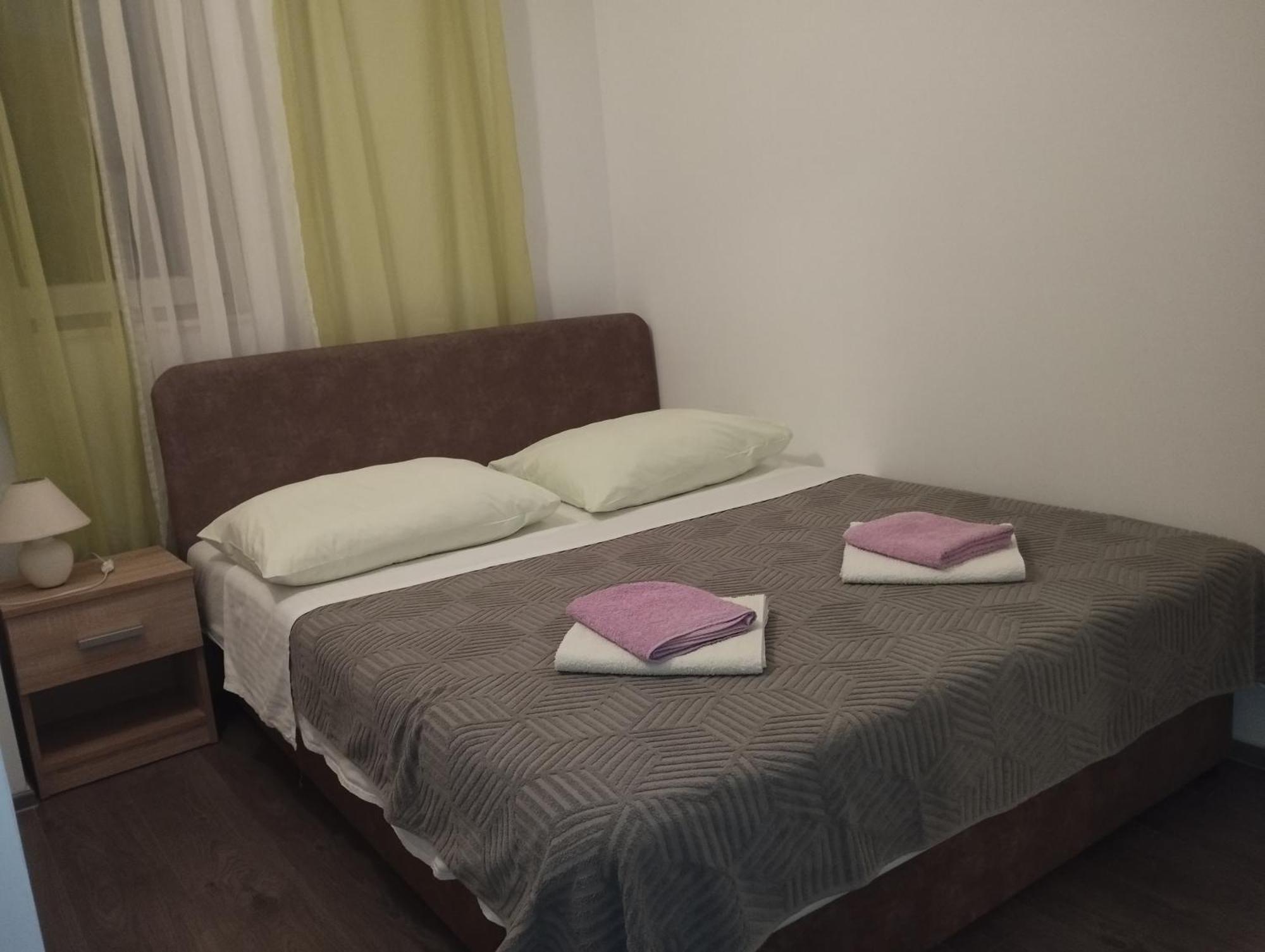 Appartamento Apartman Adriatic 2 Kaštela Esterno foto